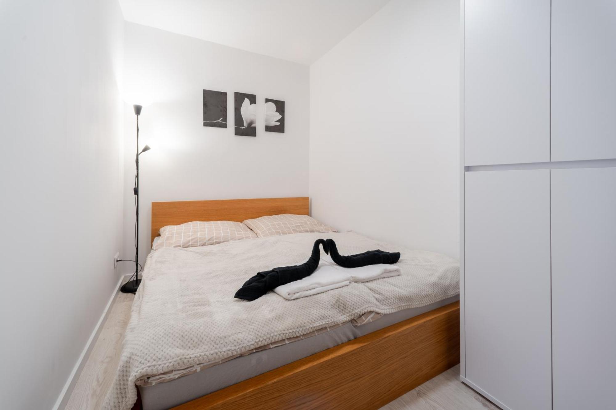 Barbyb Apartment - With Free Parking Братислава Экстерьер фото