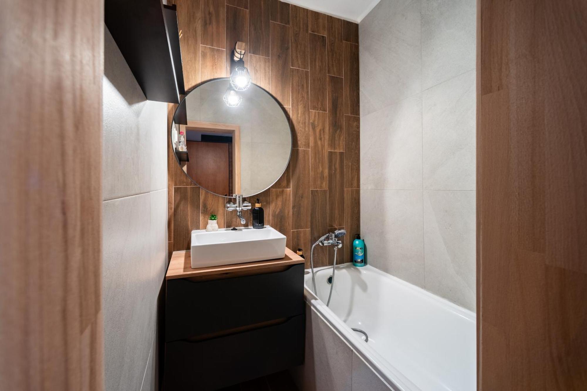 Barbyb Apartment - With Free Parking Братислава Экстерьер фото
